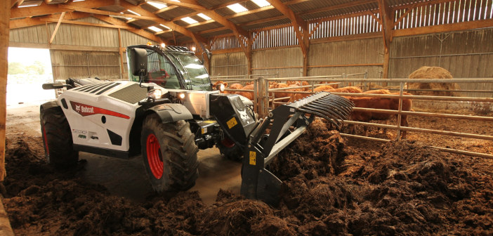 French cooperative group to offer rental fleet of 130 Bobcat telehandlers TL38.70HF_A_pic2_red