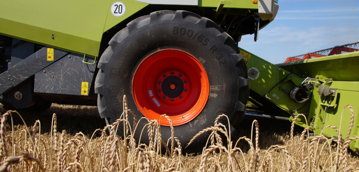 Improving harvest efficiency with tyre technology CombineMaster-VF-