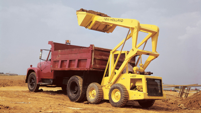 New Holland celebrates 50 years of skid steers New-Holland_L35