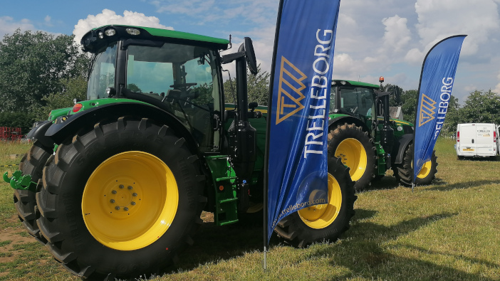 Trelleborg Roadshow shows customers the benefits of the right rubber oznorMB