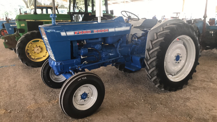 Harrogate Vintage Sale tops £420,000 Ford 5000