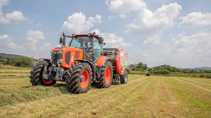 Supply chain challenges impact the sector but registrations remain strong Kubota M7-153+FastBale_0252