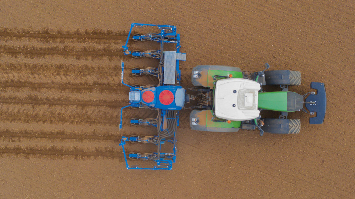Lemken adds new capabilities to Azurit precision drills LEMKEN_Azurit10_MicroHub2