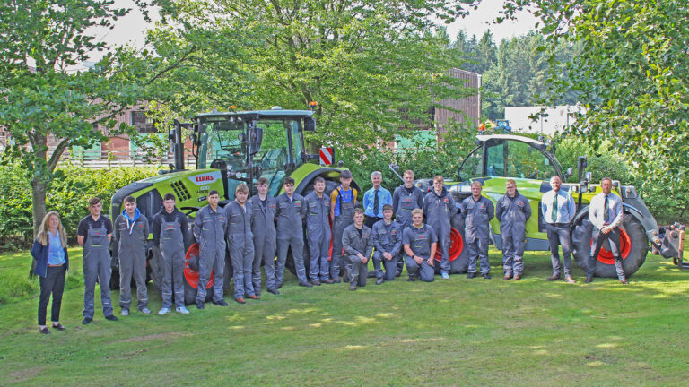 New batch of Claas apprentices look to the future IMG_6834b