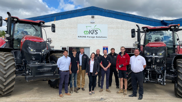 The Krone Forage Solutions team together with Case IH Area Sales Manager Simon Pratt (far left) and Case IH Area Service Manager Robert Fox (Far Right)