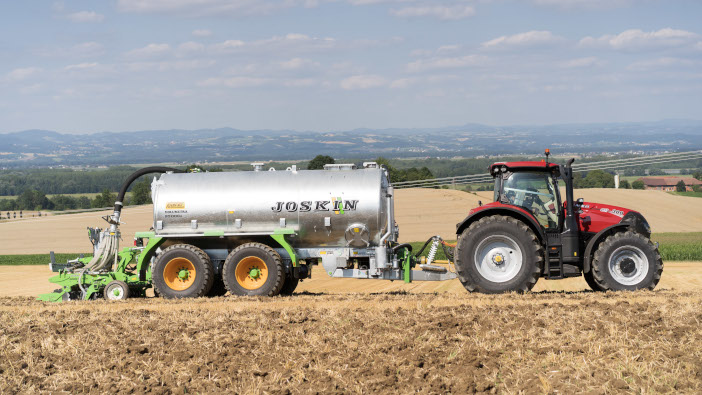 CaseIH_Optum_AFS_Connect_with_BKT_tyres (12)