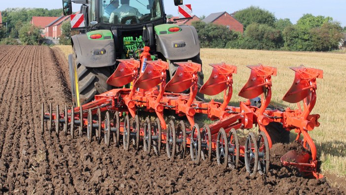 Kuhn showcases new Duo-Liner press KUHN-Duo-Liner-@300-IMG_4112-2