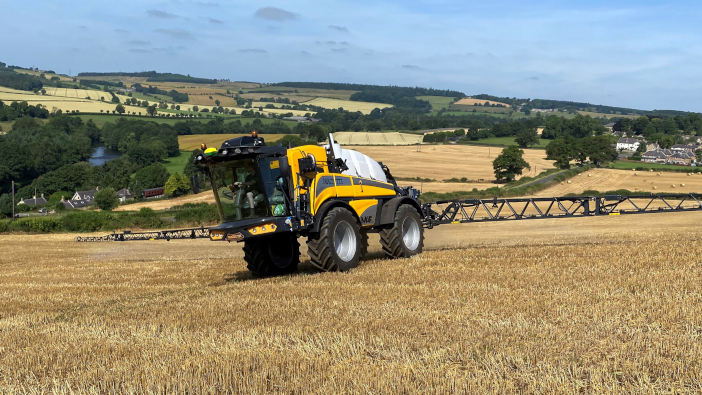 Mazzotti receives John Deere brand endorsement Mazzotti 4080HP self-propelled sprayer