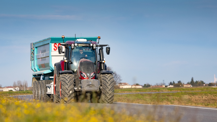 Tractor of the Year – Valtra T235 Direct valtra-t-series-italy-img-2021-9525-hires