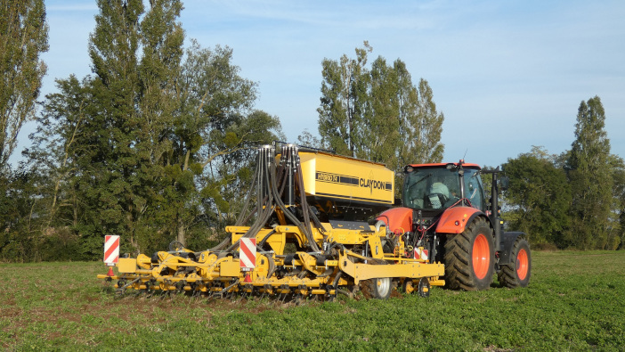 Claydon appoints new Cotswolds dealer A Claydon Hybrid T4 drill working behind a Kubota tractor