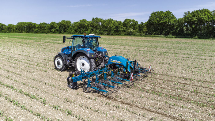 New Holland adds new mechanical weed control range SRC_Smartsteer_21_002