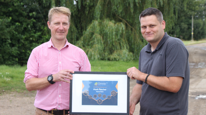 Omnia competition winner says that system is invaluable Edmund Stevens Mark Fletcher (L_R)