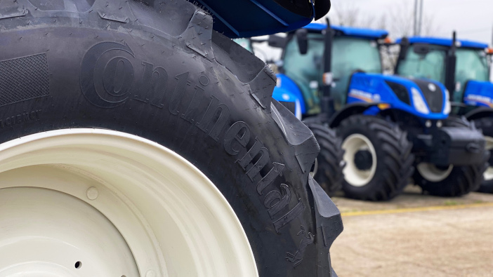 New Holland approves Continental tyres _Continental_New Holland_02