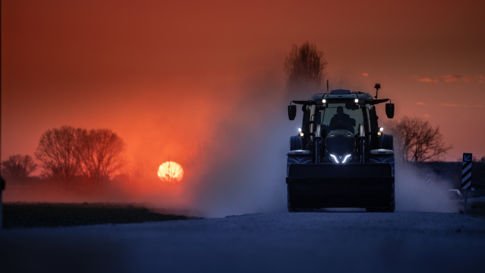 Valtra N Series wins Red Dot Design Award 2022 valtra-n-series-italy-img-2021-3746-hires