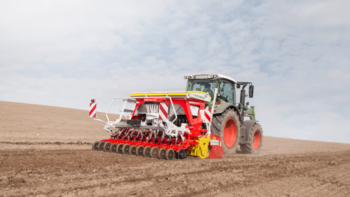 Pöttinger states that Aerosem drill range is suitable for all farms AEROSEM_3002_1_hq