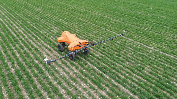 Small Robot Company launches services to 50 farms default