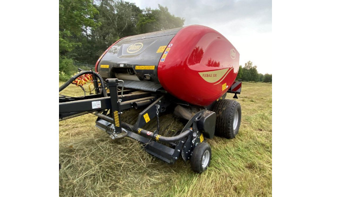 Vicon’s newest chamber baler option for professional farmers and contractors