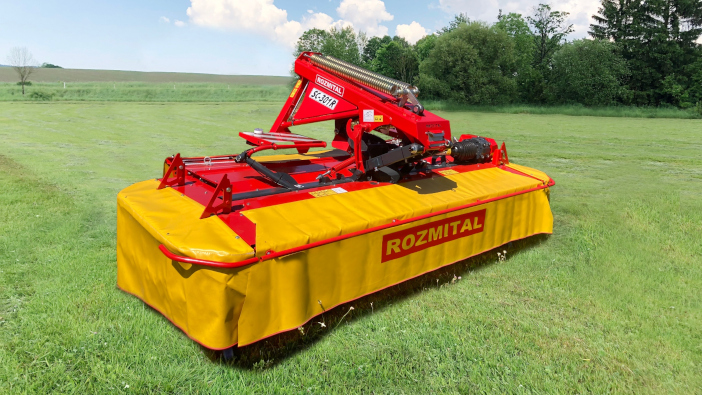 Rožmitál to showcase new front mower at SIMA