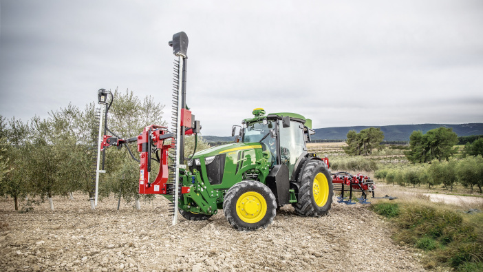 John Deere introduces new specialist tractor