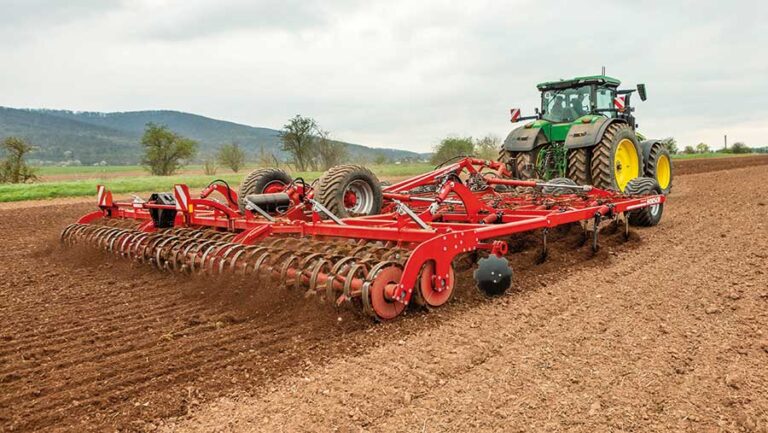 Power and region breakdown of tractor registrations for the first half ...