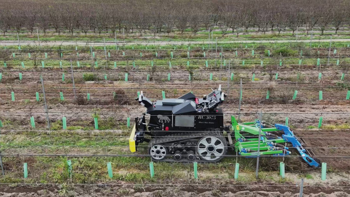 Tractor of the Year 2025: TotYBOT – Black Shire RC 3075