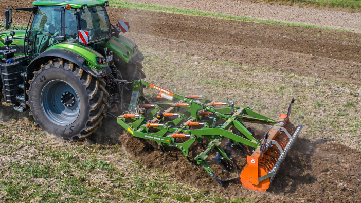 Hydraulic overload protection added to Amazone Cenius cultivators