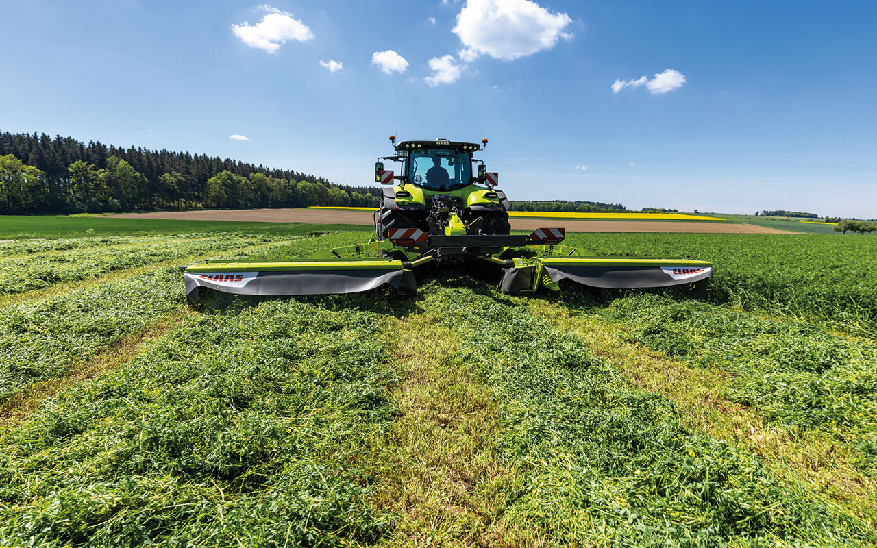 Disco working in field