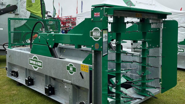 Spread-a-Bale launches new high performance spreader