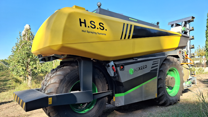 Tractor of the Year 2026 – TotYBot – AgXeed 2.055W3