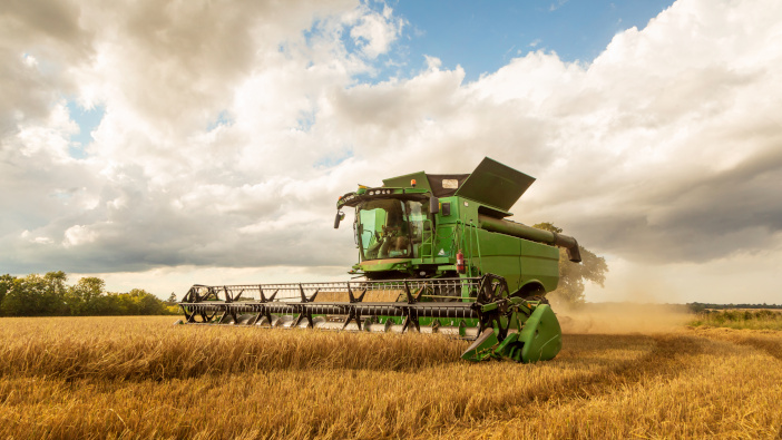 Government announces review into combinable crops contracts