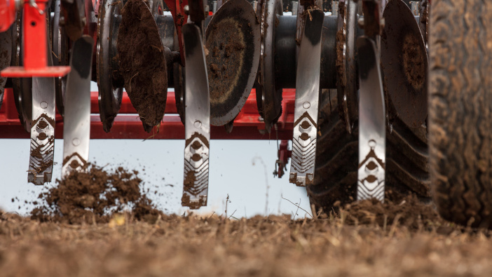 Kuhn says growers should consider hardened, genuine parts in tough ground conditions