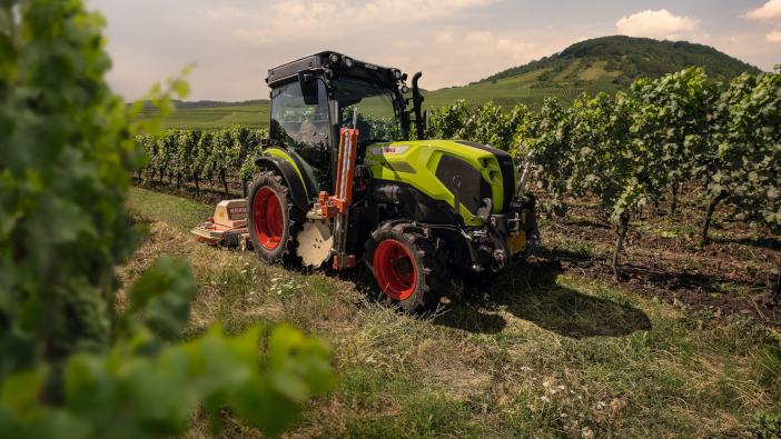Tractor of the Year 2027 – TotY Specialised – Claas Nexos 2.120